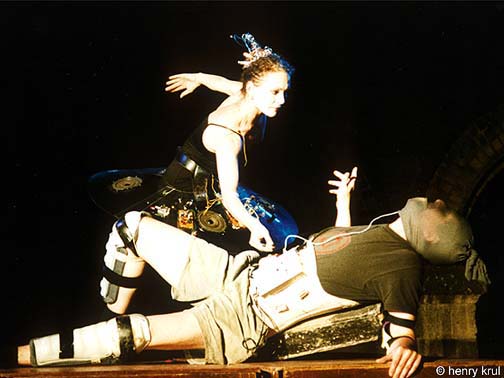 1999. "Audio Ballerinas and Electronic Guys“ Theatre am Hallesches Ufer / Berlin.